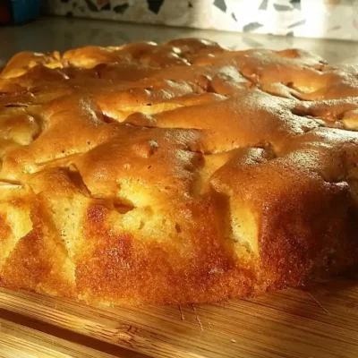 Kolač sa jabukama na tradicionalan način | 1/4 Kolač sa jabukama na tradicionalan način | Istaknuta slika 1/4 | Jednostavan, i, ukusan, kolač, sa, jabukama