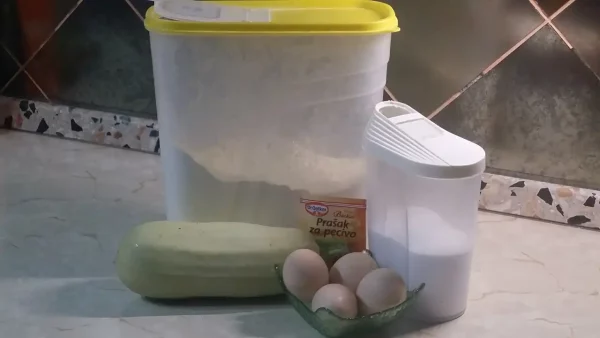 Punjeni rolat od tikvica