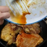Prženje mesa | Postupak 2 | Slika 5/9 Krmenadle u sosu od crnog luka | Prženje mesa | Postupak 2 | Slika 5/9