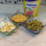 Salata sa tunjevinom, jajima i majonezom | priprema | Postupak 1 | Slika 1/4
