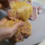 Krmenadle u sosu od crnog luka | Priprema marinade i mesa | Postupak 1 | Image 1/4