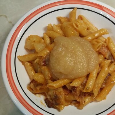 Planinske makarone – Älplermagronen | 3/4 Planinske makarone – Älplermagronen | Istaknuta slika 3/4 | Tradicionalno, jelo, Švajcarske, kuhinje, Originalni, ukus, sa, Švajcarskih, Alpa