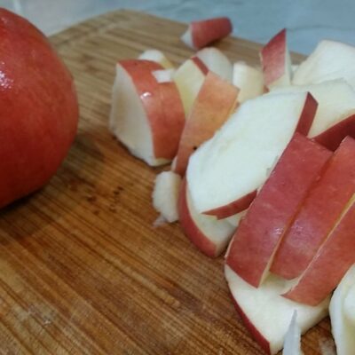 Kolač sa jabukama na tradicionalan način | Istaknuta slika 3/4 | Jednostavan, i, ukusan, kolač, sa, jabukama