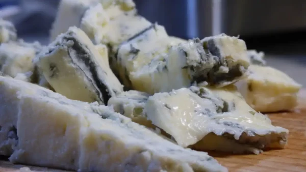 Špageti u gorgonzola sosu | Istaknuta slika 1/4 | Italijanski, specijalitet, Spaghetti, u, gorgonzola, sosu