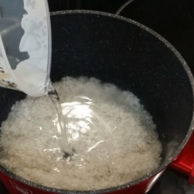 Sutlijaš sa pudingom od vanile | Priprema pirinča | Postupak 1 | Slika 2/2