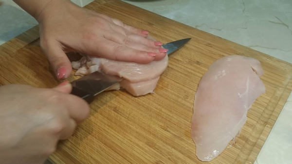 Pileći filet sa salatom | Istaknuta slika 3/4 | Idealna, opcija, za, obrok, koji, se, brzo, sprema, i, jako, je, hranjiv
