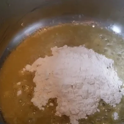 Bešamel sos | Priprema putera i brašna | Postupak 1 | Image 2/3