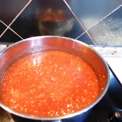 Bolonjez sos na klasičan način | Priprema sosa  | Postupak 2 | Slika 3/3