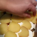 Francuski krompir – na srpski način | Slaganje francuskog krompira | Postupak 4 | Slika 6/6