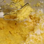 Linzer kolačići | Dodavanje margarina u testo | Postupak 2 | Slika 3/5