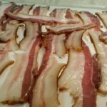 Punjeni svinjski filet za prazničnu trpezu | Punjenje fileta -priprema slanine | Postupak 6 | Slika 3/4