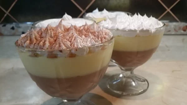 Puding u čaši | Istaknuta slika 1/4 | Uživanje, u, jednostavnosti, šareni, puding, za, brz, i, sladak, trenutak