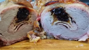 Punjeni svinjski filet sa šljivama