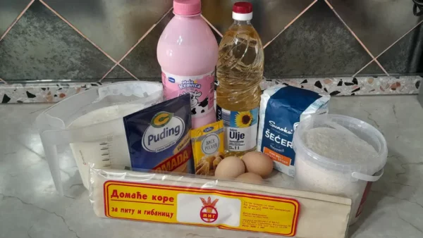 Pita sa pudingom od vanile | Istaknuta slika 4/4 | Neodoljivi, ukus, pite, sa, kremastim, pudingom, od, vanile