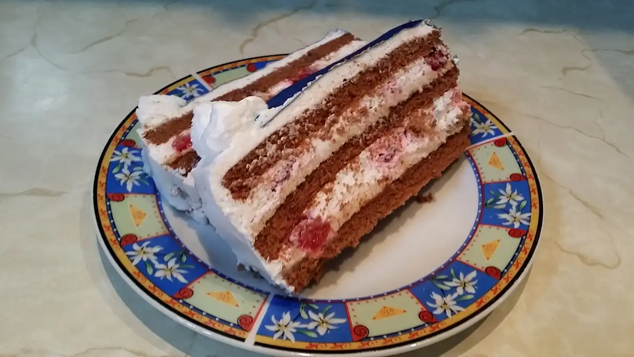 Torta čoko-moko sa malinama | Istaknuta slika 2/4 | Osvežavajući, spoj, slatkog, i, kiselkastog, ukusa