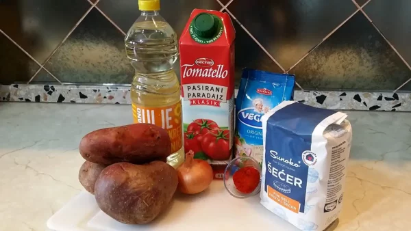 Dinstani krompir u paradajz sosu | Istaknuta slika 4/4 | Jednostavno, i, ukusno, za, svakodnevni, obrok