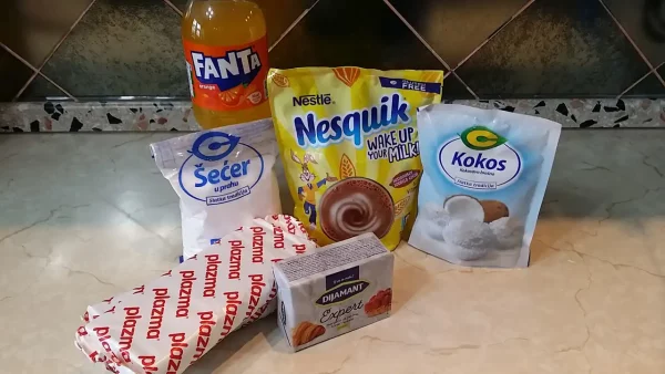 Plazma rolat sa kokosom | Istaknuta slika 4/4 | Dekorativno, ukusno, a, jednostavno