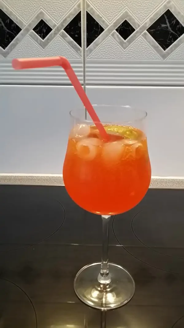 Koktel Aperitif-Bitter | Istaknuta slika 1/4 | Koktel, sa, stilom, za, pravo, osveženje