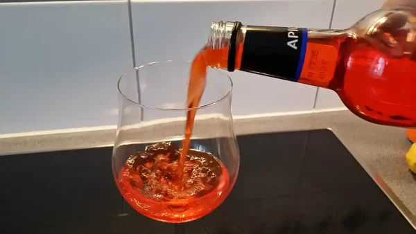 Koktel Aperitif-Bitter | Istaknuta slika 2/4 | Koktel, sa, stilom, za, pravo, osveženje