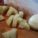 Grašak sa kobasicama | Priprema povrća | Postupak 1 | Slika 4/4