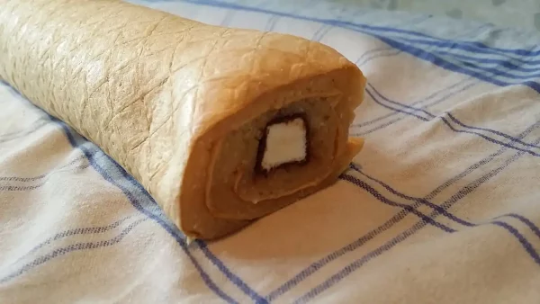 Rolat u oblandi sa krem-bananicama | Istaknuta slika 3/4 | Savršeni, spoj, ukusnog, i, dekorativnog