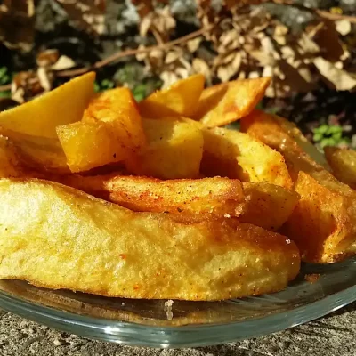 Domaći krompir iz friteze | Serviranje  krompira | Postupak 4 | Slika 1/3