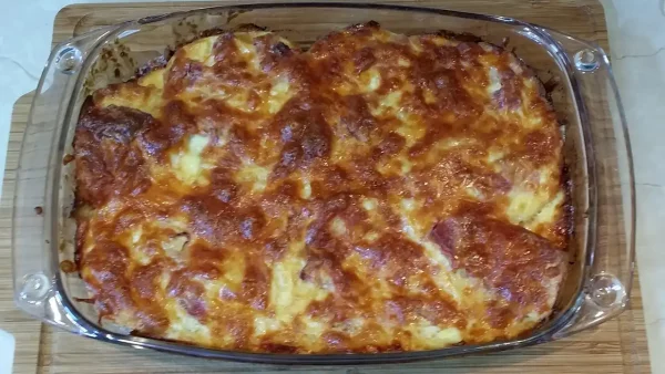 Seoski hlebni složenac | Istaknuta slika 4/4 | Čarolija, starog, hleba, sira, šunke, i, svježih, jaja