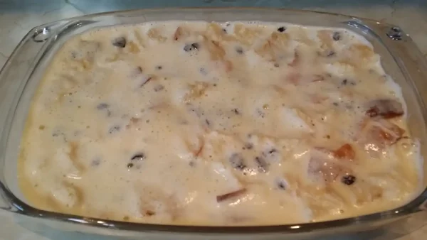 Kolač od starog hleba | Istaknuta slika 3/4 | Oživite, ostatke, hleba, koji, postaju, poslastica