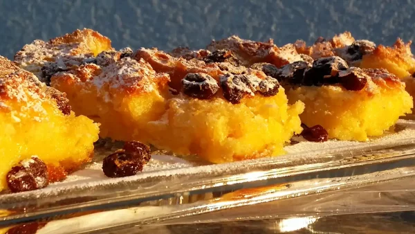 Kolač od starog hleba | Istaknuta slika 1/4 | Oživite, ostatke, hleba, koji, postaju, poslastica