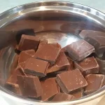 Čokoladna glazura za kolač ili tortu | Istaknuta slika 4/4 | Med, kao, prirodna, i, zdravija, opcija, za, vašu, čokoladnu, glazuru