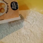 Završni deo patišpana  | Postupak 2 | Slika 3/6 Mramorni kolač sa kupinama | Završni deo patišpana  | Postupak 2 | Slika 3/6