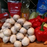 Posne punjene paprike sa pečurkama | Istaknuta slika 4/4 | 7, neodoljivih, –, paprika, pečurka, pirinač, krompir, i, šargarepa, u, balansu, paradajz, sosa, i, luka