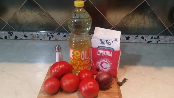 Salata od paradajza i crvenog luka | Istaknuta slika 4/4 | Klasična, osvežavajuća, savršena, za, tople, dane