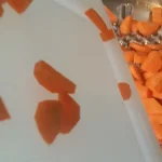 Kobasica sa pirinčom i povrćem iz rerne | Dinstanje povrća | Postupak 2 | Slika 4/8