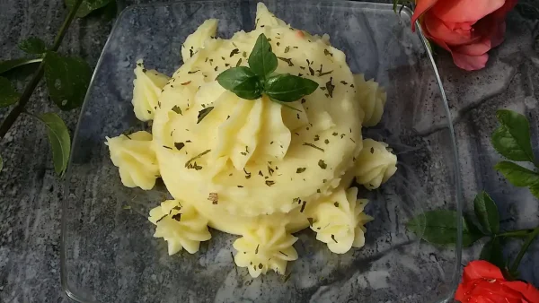 Pire krompir | Istaknuta slika 1/4 | Kremasti, prilog, punog, ukusa