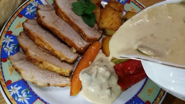 Sos od pečuraka | 1/4 Sos od pečuraka | Istaknuta slika 1/4 | Kremasta, simfonija, ukusa, iz, srca, prirode