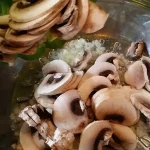 Sos od pečuraka | Dinstanje povrća | Postupak 2 | Slika 4/6