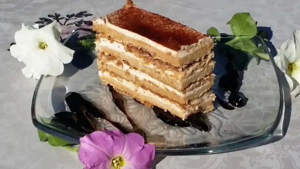 Torta Šeherzada iz 1001 noći | Istaknuta slika 1/4 | Zagonetan, karamel, ukus, koji, donosi, šarm, dalekog, istoka
